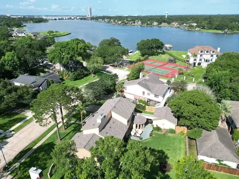 307 Crestwood Drive El Lago TX 77586