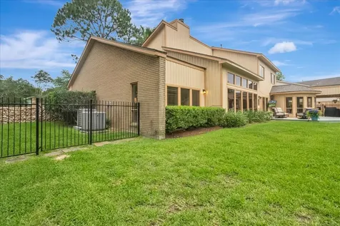 307 Crestwood Drive El Lago TX 77586