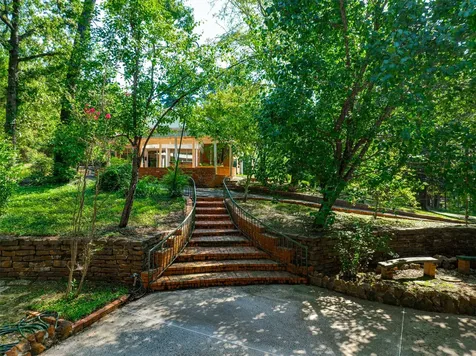 2900 S Robertson Avenue Tyler TX 75701