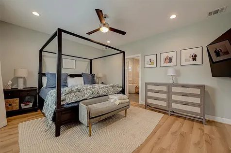 909-A W 35th Street A Houston TX 77018