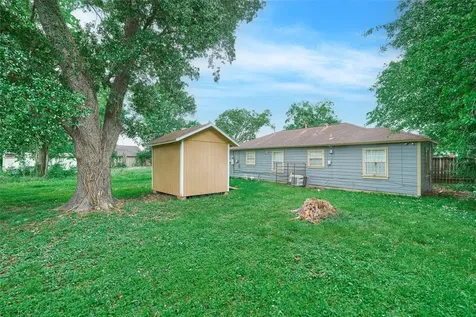 4914 Yellowstone Boulevard Houston TX 77021