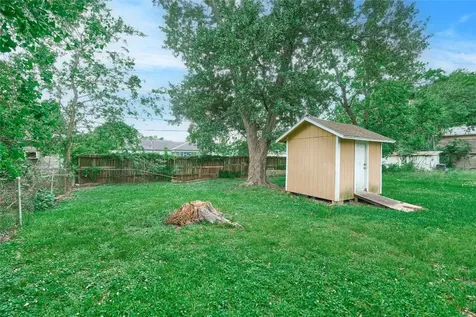 4914 Yellowstone Boulevard Houston TX 77021