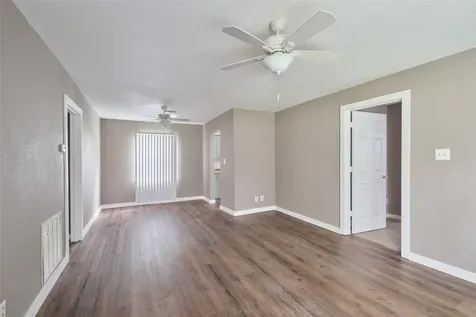 4914 Yellowstone Boulevard Houston TX 77021