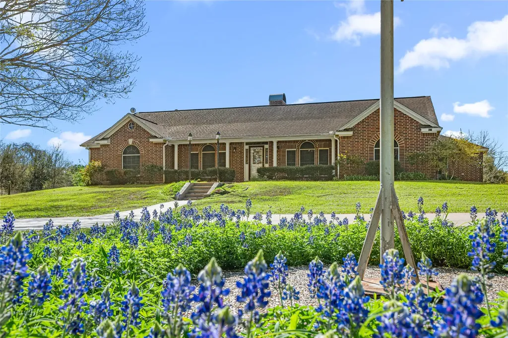 423 Jane Street East Bernard TX 77435
