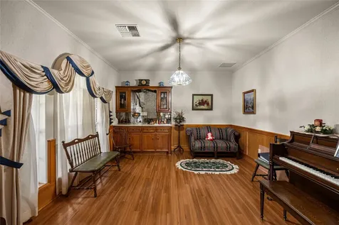 423 Jane Street East Bernard TX 77435