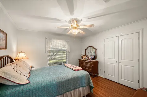423 Jane Street East Bernard TX 77435