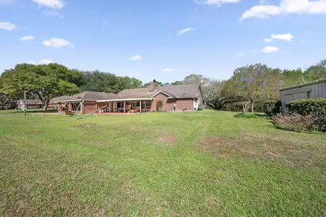 423 Jane Street East Bernard TX 77435