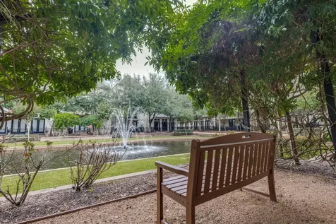 1827 Wrenwood Lakes Houston TX 77043