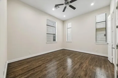 54 N Hutcheson Street Houston TX 77003