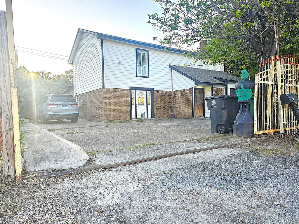 2131 Campbell Road Houston TX 77080