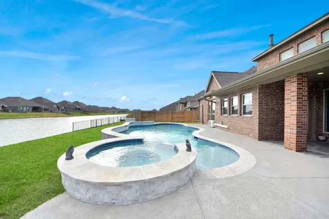 2714 Newport Lake Boulevard Manvel TX 77578