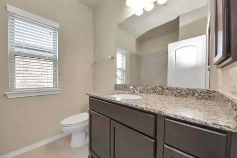 2714 Newport Lake Boulevard Manvel TX 77578