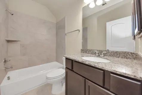 2714 Newport Lake Boulevard Manvel TX 77578