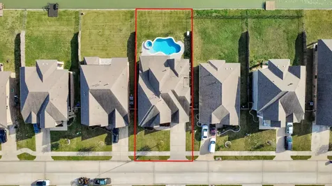 2714 Newport Lake Boulevard Manvel TX 77578