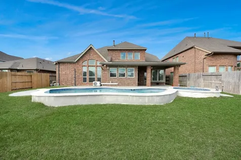2714 Newport Lake Boulevard Manvel TX 77578