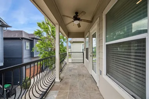 1017 W 16th Street Houston TX 77008