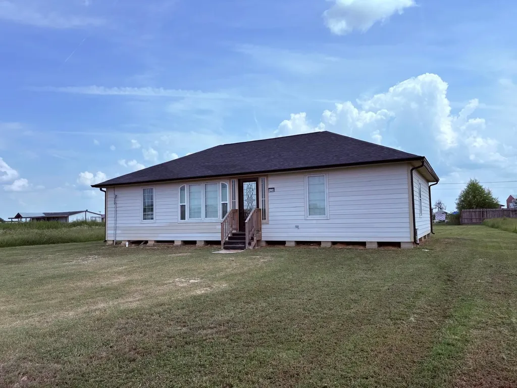 1238 Road 57211 Cleveland TX 77327