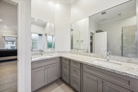 8745 Tollis Street Houston TX 77055