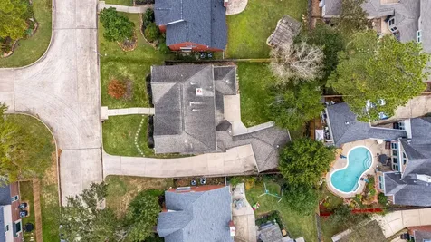 3614 Valley Chase Drive Kingwood TX 77345