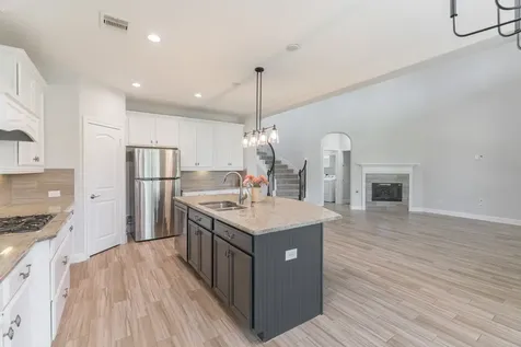 54 Wyatt Oaks Drive Tomball TX 77375