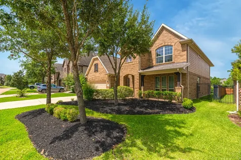 54 Wyatt Oaks Drive Tomball TX 77375
