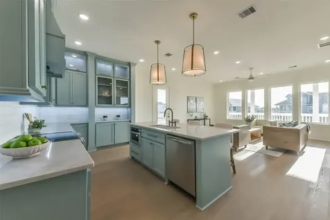 4011 Miramar Court Galveston TX 77554