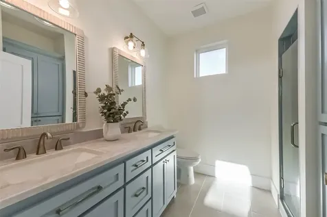 4011 Miramar Court Galveston TX 77554