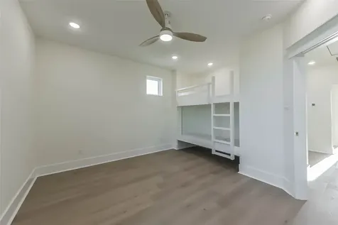 4011 Miramar Court Galveston TX 77554