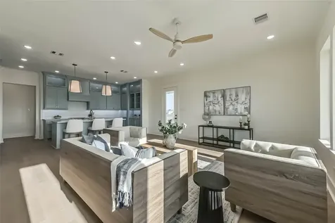 4011 Miramar Court Galveston TX 77554