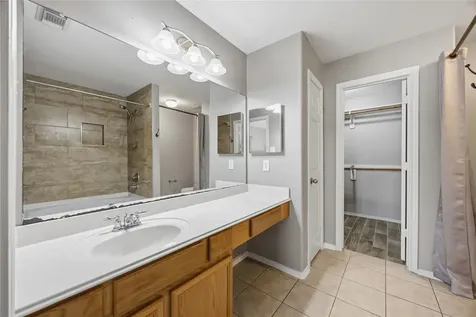 2734 Trinity Glen Lane Houston TX 77047