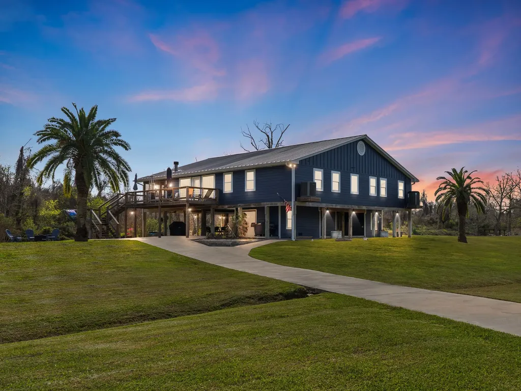 890 Exotic Isle Drive Matagorda TX 77457