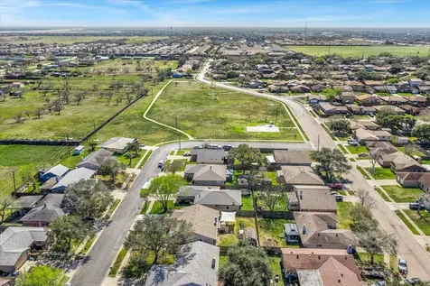 1749 Dawn Breeze Drive Corpus Christi TX 78412