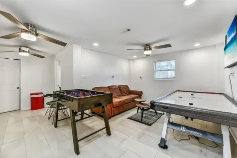 4202 Mason Drive Galveston TX 77554