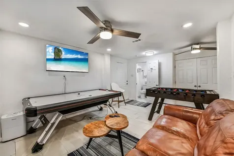 4202 Mason Drive Galveston TX 77554