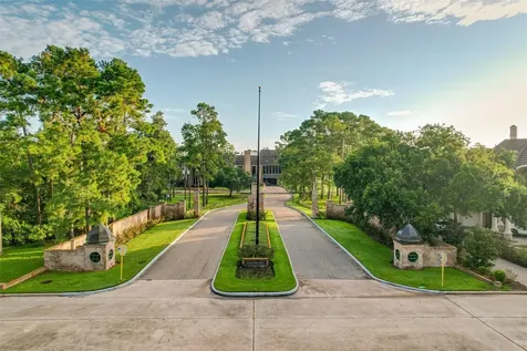 17003 Creeksouth Road Houston TX 77068