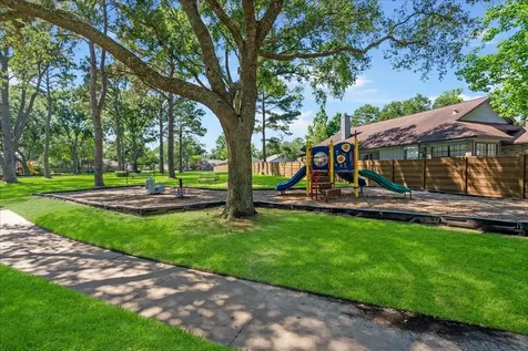 8323 Lake Crystal Drive Houston TX 77095