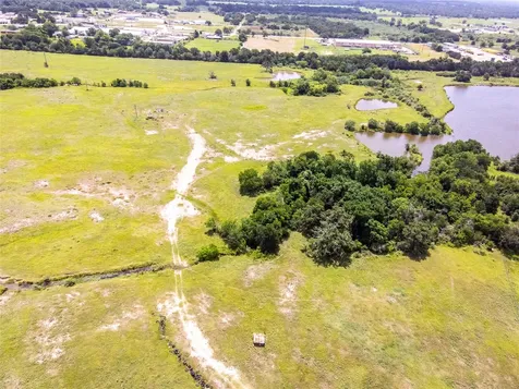 59.51 Acres Cr 208 Giddings TX 78942