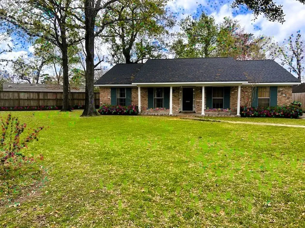 8639 Cedarbrake Drive Spring Valley Village TX 77055
