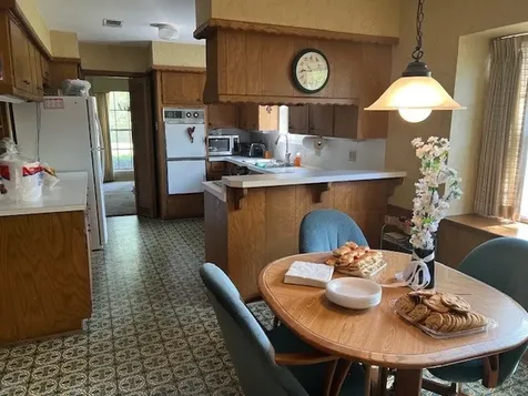 8639 Cedarbrake Drive Spring Valley Village TX 77055