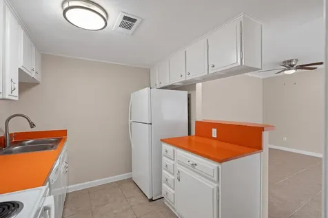7047 Bissonnet Street 68 Houston TX 77074
