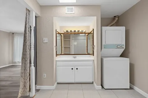 7047 Bissonnet Street 68 Houston TX 77074