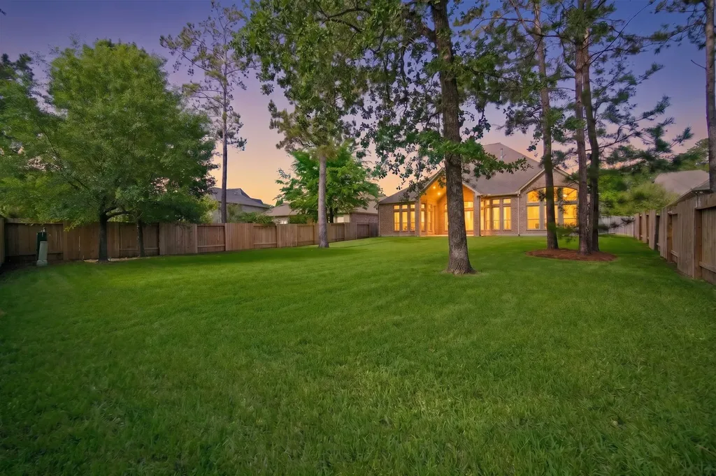 131 Hunter Hollow Drive Montgomery TX 77316