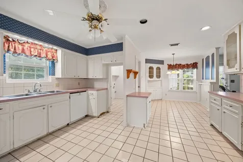 3722 6th Street Brookshire TX 77423