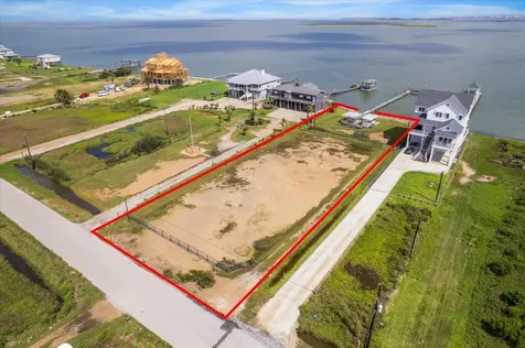 11142 Sportsman Road Galveston TX 77554
