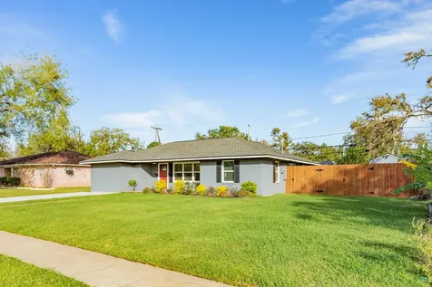 232 Birch Street Lake Jackson TX 77566