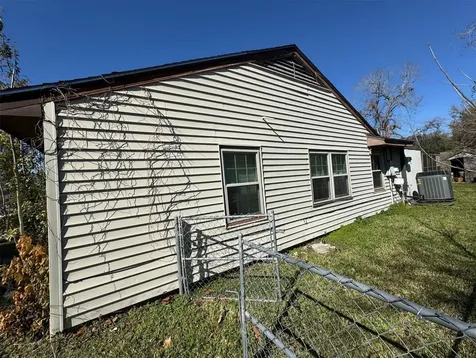 913 Southampton Street Angleton TX 77515