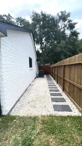 212 Stratmore Drive Friendswood TX 77546