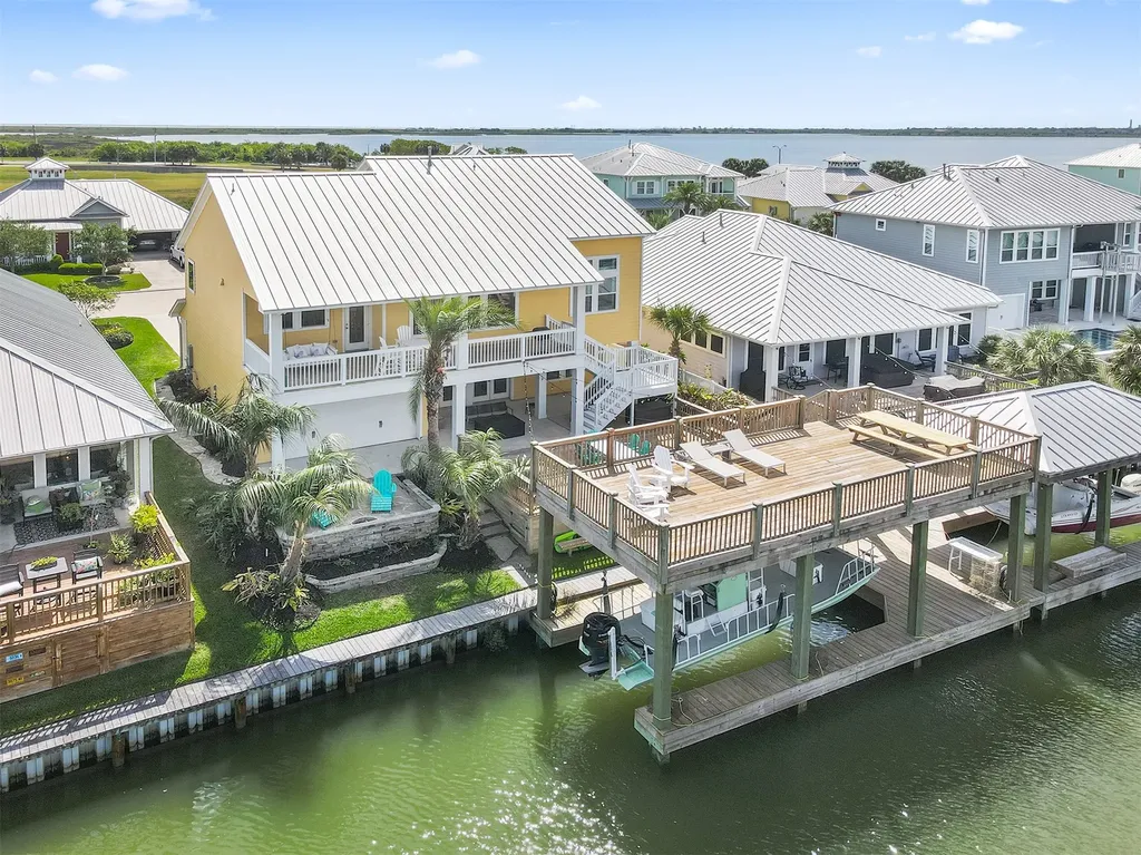 5118 Brigantine Cay Court Texas City TX 77590