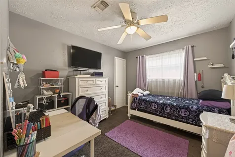 1915 Delphi Lane Houston TX 77067