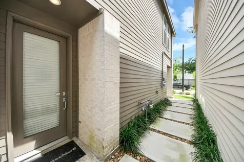 1046 Homer Street Houston TX 77091